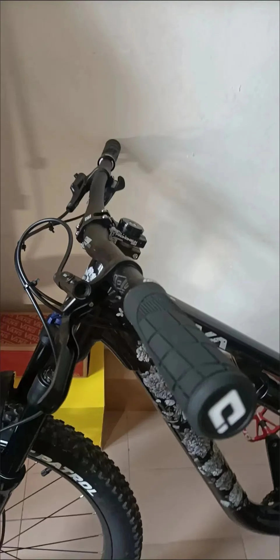 Poignées de Vélo en Alliage d’Aluminium & Caoutchouc